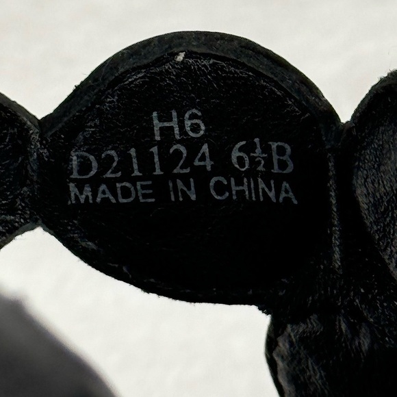 {Cole Haan} Y2K VTG Women’s Embellished Bejeweled Thong Sandal - Size 6.5B - Picture 11 of 15